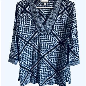 Charter Club Womens Tunic Size Small  VNeck 3/4 Sleeves Blue Geometric